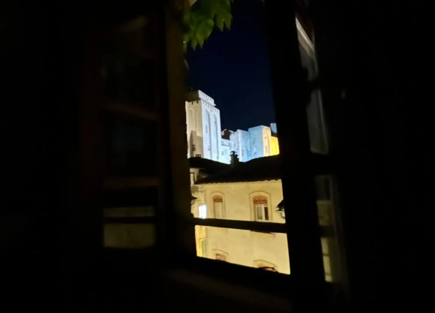 Renove, Vue Sur Palais Des Papes, Terrasse Et Wifi Troisieme Etage Apartment Avignon